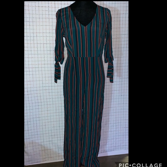 NEW Retro Jumpsuit - Picture 2 of 3